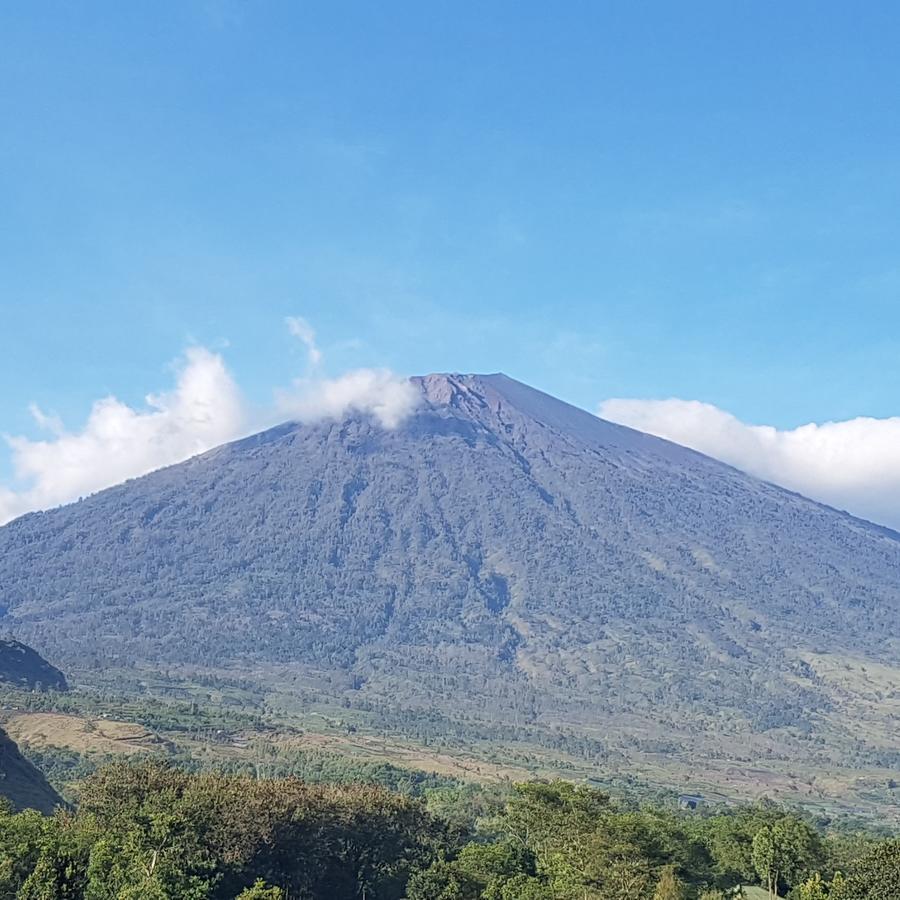 Nusantara Hotel Sembalun سيمبالون لوانج المظهر الخارجي الصورة